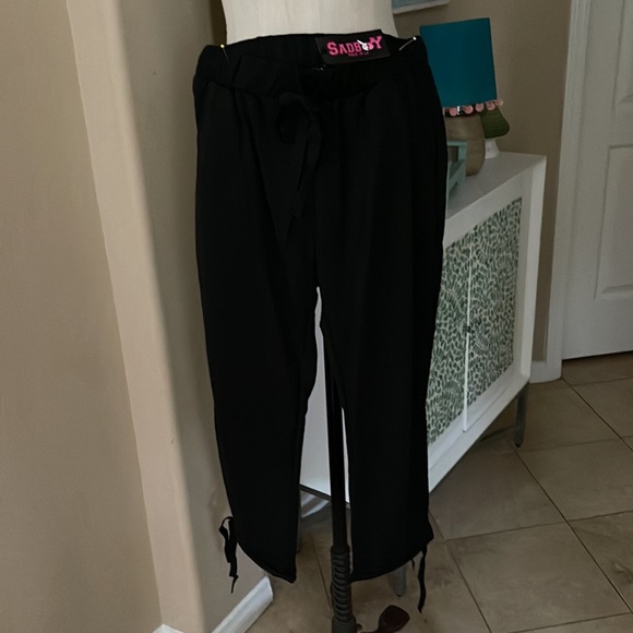 Trisha’s SADBOY2005 Merch Capri NWT - Picture 6 of 7